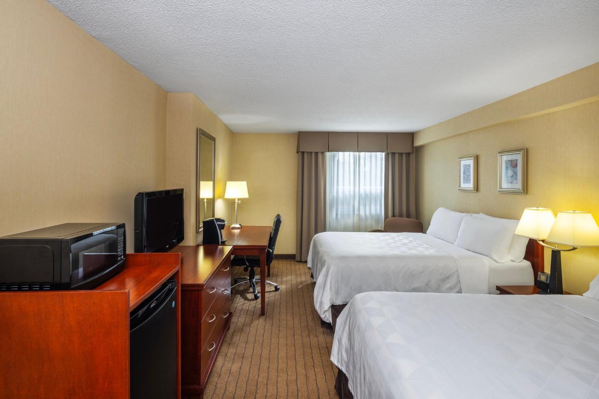 Holiday Inn Laval Montreal By Ihg Exterior foto