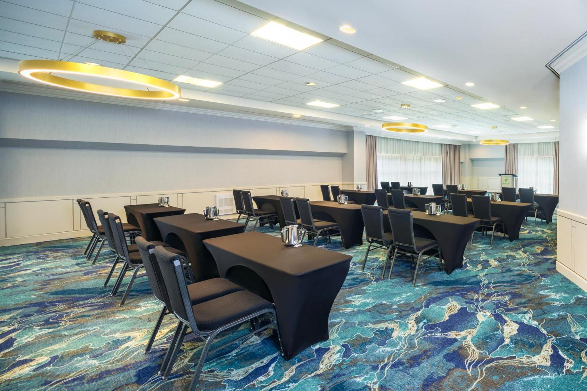 Holiday Inn Laval Montreal By Ihg Exterior foto