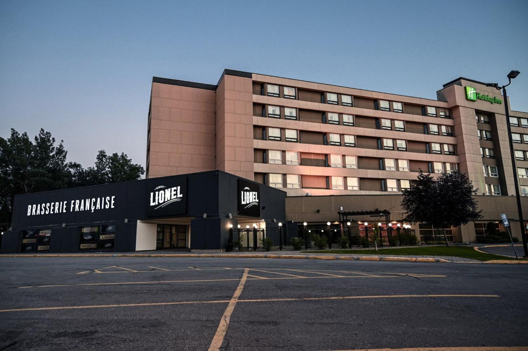 Holiday Inn Laval Montreal By Ihg Exterior foto