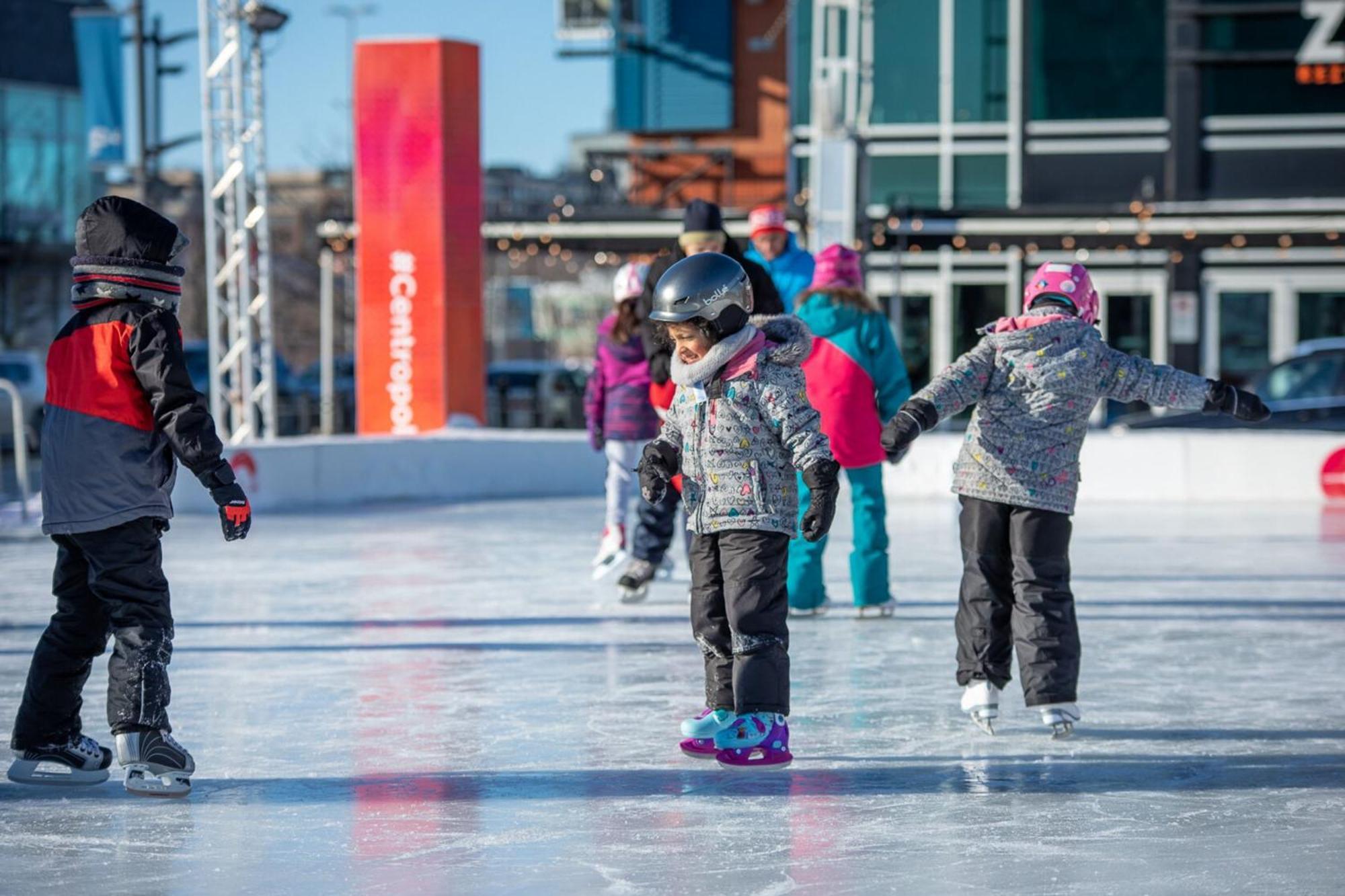 Holiday Inn Laval Montreal By Ihg Exterior foto