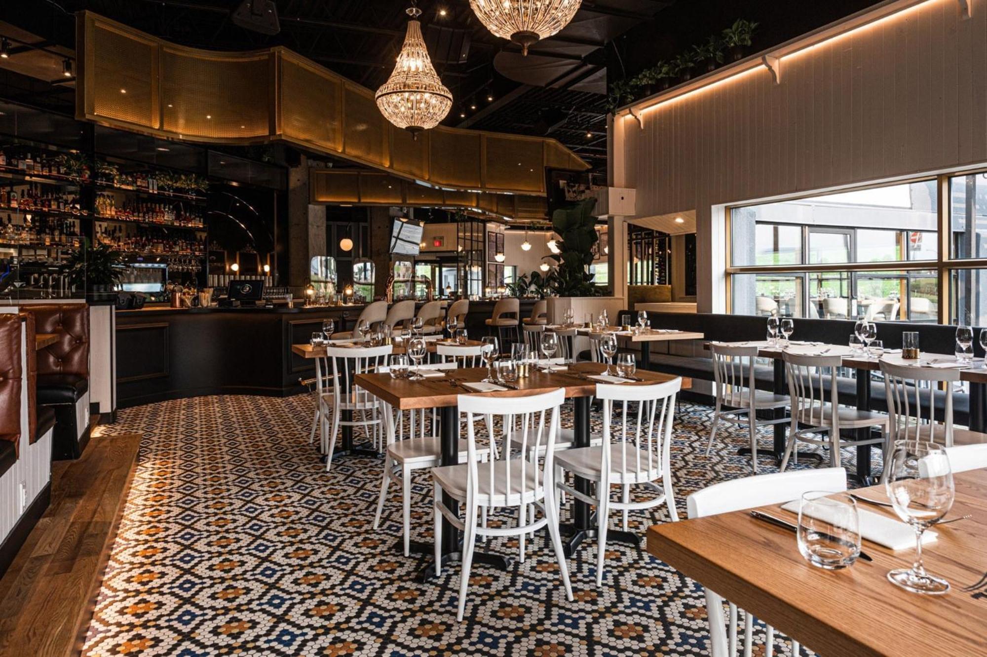 Holiday Inn Laval Montreal By Ihg Exterior foto