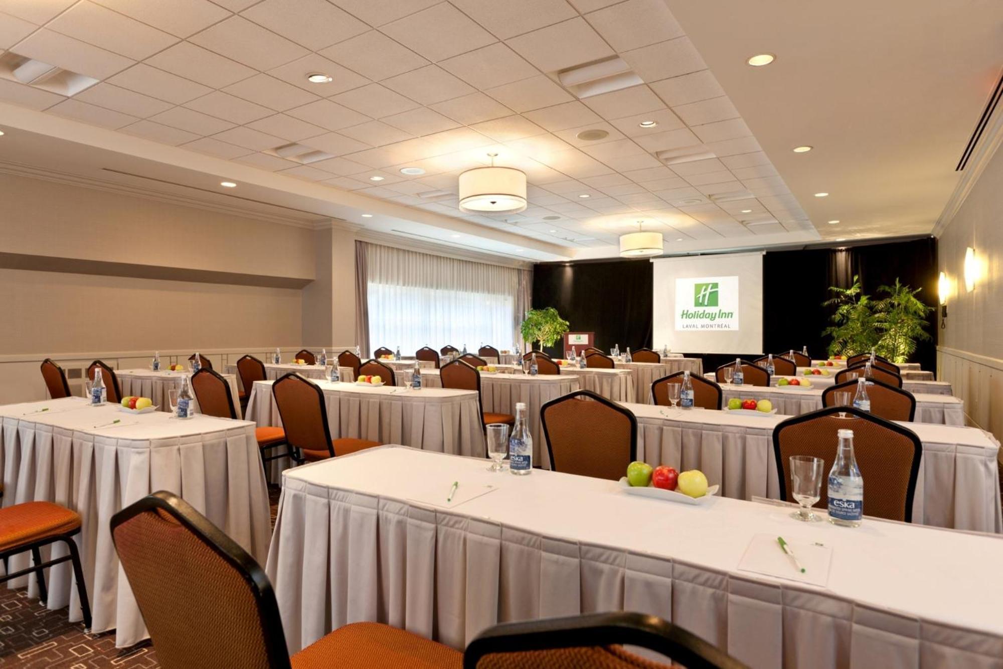 Holiday Inn Laval Montreal By Ihg Exterior foto